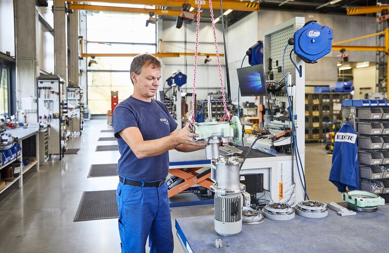 EDUR magnetically coupled pumps in assembly hall