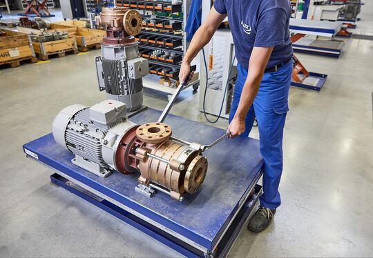 Operating Instructions and Lists of Spare Parts