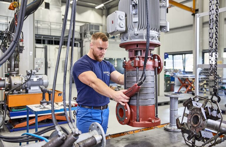 EDUR multistage centrifugal pumps at the test bench